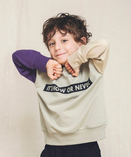 BRANSHES（ブランシェス）の「【カラースリーブ】ボックスロゴ裏毛トレーナー（スウェット・キッズ・アイボリー/カーキオリーブ/ブラック/グリーン/マスタード・110/130/150/100/140/120）」の4枚目の写真