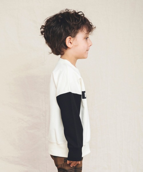 BRANSHES（ブランシェス）の「【カラースリーブ】ボックスロゴ裏毛トレーナー（スウェット・キッズ・アイボリー/カーキオリーブ/ブラック/グリーン/マスタード・110/130/150/100/140/120）」の9枚目の写真