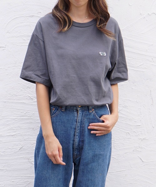 PENNEYS(ぺニーズ)の「PENNEY'S / ペニーズ FOX RELAX FIT SS TEEフォックスリラックスフィットSS T-シャツオーバーサイズユニセックス(Tシャツ/カットソー・メンズ・ホワイト/ブラック/チャコールグレー/ネイビー系/グリーン系/クリーム/サックスブルー系/ライトグレー系・MEDIUM/LARGE)」の3枚目の写真