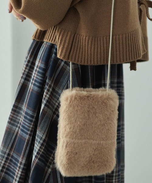 Edit Sheen（エディットシーン）の「バックデザインクロップドニット（ニット/セーター・レディース・モカ/キャメル/アイボリー/ネイビー・MEDIUM）」の17枚目の写真