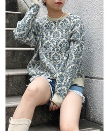 ダマスクパターンジャカードニット