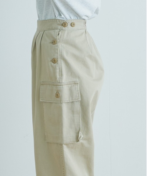 kha:ki（カーキ）の「「KHA:KI / カーキ」ミリタリーカーゴパンツ"TWO POCKET TROUSERS"（カーゴパンツ・レディース・カーキ/ベージュ・1/2）」の21枚目の写真