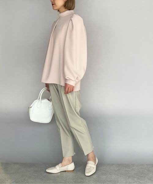 BE NEAT（ビーニート）の「スタンドカラータックショルダーブラウス（シャツ/ブラウス・レディース・オフホワイト/ベージュ・M）」の21枚目の写真