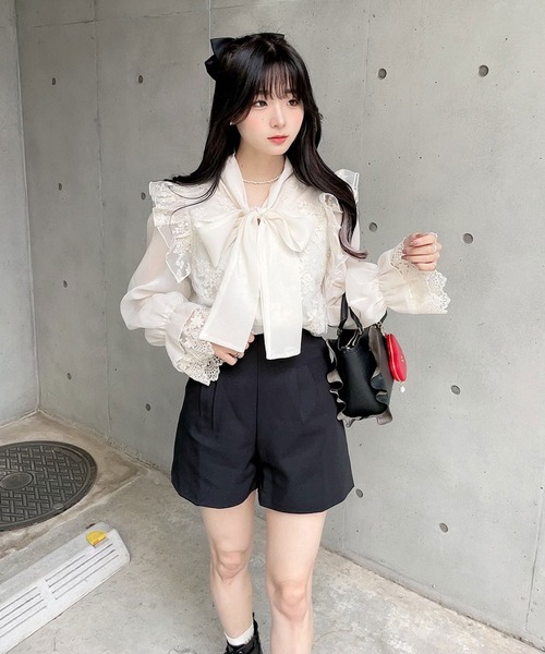 titty＆Co. PETIT by poyo（ティティーアンドコープティバイポヨ）の「【ファッションインフルエンサーPOYO×titty&Co.PETIT】プチバルーンタックショーパン（その他パンツ・レディース・ブラック・SMALL/MEDIUM）」の3枚目の写真