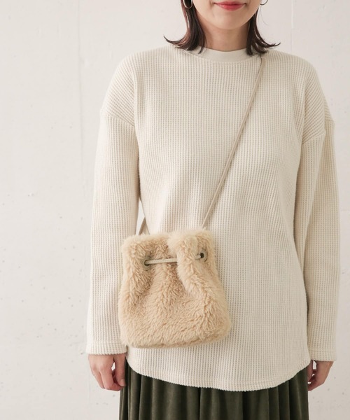 URBAN RESEARCH DOORS（アーバンリサーチドアーズ）の「2WAYボアミニバッグ（ハンドバッグ・レディース・グリーン系その他/ライトベージュ・ONE）」の5枚目の写真