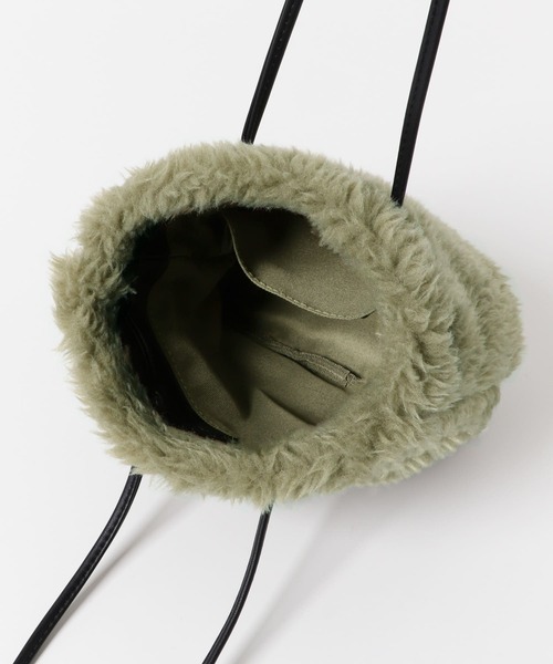 URBAN RESEARCH DOORS（アーバンリサーチドアーズ）の「2WAYボアミニバッグ（ハンドバッグ・レディース・グリーン系その他/ライトベージュ・ONE）」の4枚目の写真