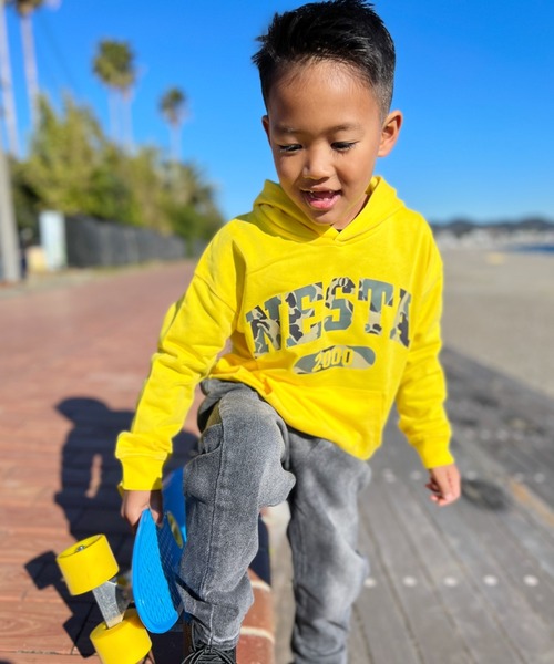 NESTA BRAND(ネスタブランド)の「NESTA KIDS(ネスタキッズ) / カモフラカレッジロゴパーカー(パーカー・キッズ・グレー/イエロー・150/130/140/120)」の9枚目の写真