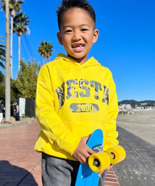 NESTA BRAND(ネスタブランド)の「NESTA KIDS(ネスタキッズ) / カモフラカレッジロゴパーカー(パーカー・キッズ・グレー/イエロー・150/130/140/120)」の8枚目の写真