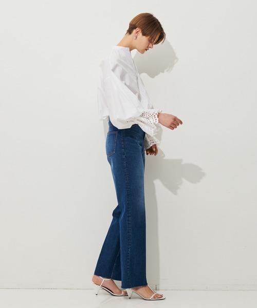 N.O.R.C（ノーク）の「デニムストレートワイドパンツ（デニムパンツ・レディース・ライトインディゴブルー/インディゴブルー・24/26）」の14枚目の写真