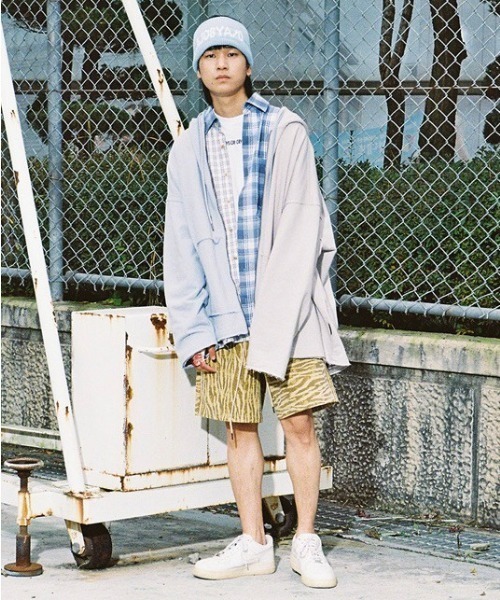 AJOBYAJO（アジョバイアジョ）の「【AJOBYAJO/アジョバイアジョ】Twofold Oversized Zip Up Hoodie/オーバーサイズ ビッグサイズ ジップアップフ-ディ ビッグシルエット パーカー（パーカー・メンズ・チャコールグレー/スカイブルー・ONE SIZE）」の13枚目の写真