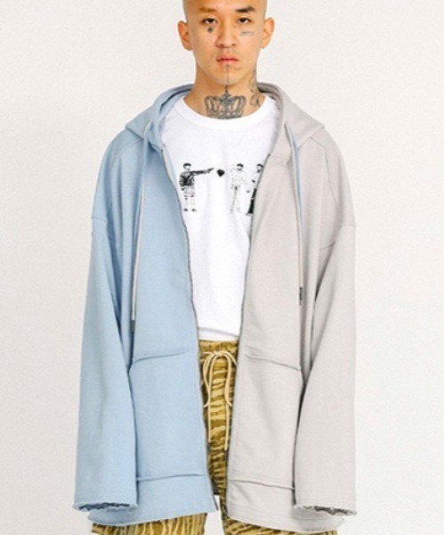AJOBYAJO（アジョバイアジョ）の「【AJOBYAJO/アジョバイアジョ】Twofold Oversized Zip Up Hoodie/オーバーサイズ ビッグサイズ ジップアップフ-ディ ビッグシルエット パーカー（パーカー・メンズ・チャコールグレー/スカイブルー・ONE SIZE）」の16枚目の写真