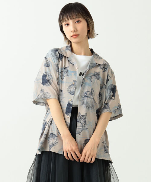 mmts（マミタス）の「365CAT.ART× mmts / 総柄 シャツ（シャツ/ブラウス・レディース・ベージュ/グリーン・SMALL/MEDIUM/LARGE）」の4枚目の写真