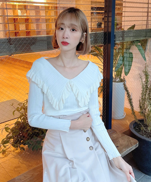 Voyage titty&Co.PETIT（ボヤージュティティアンドコープチ）の「【Voyage titty&Co. PETIT】フリルカラー2wayリブニット（ニット/セーター・レディース・ホワイト/ブラック/ブルー・FREE）」の7枚目の写真