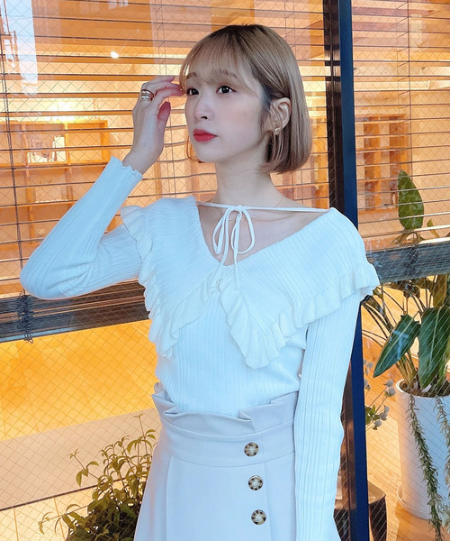 Voyage titty&Co.PETIT（ボヤージュティティアンドコープチ）の「【Voyage titty&Co. PETIT】フリルカラー2wayリブニット（ニット/セーター・レディース・ホワイト/ブラック/ブルー・FREE）」の19枚目の写真