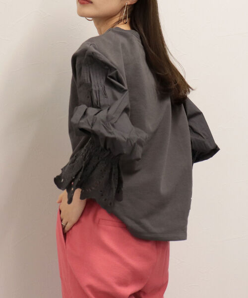 fredy emue(フレディエミュ)の「【WEB限定】レース袖ボリューム プルオーバーカットソー(Tシャツ/カットソー・レディース・ミント/チャコールグレー・38)」の16枚目の写真