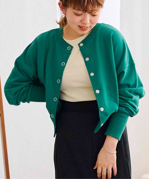 CPCM（シーピーシーエム）の「クロップド丈スナップボタン