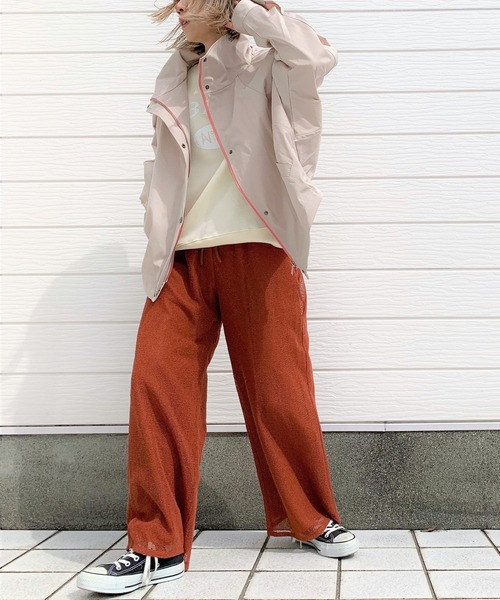 Q（キュー）の「ツイルリラックスブルゾン（マウンテンパーカー・レディース・ベージュ/グリーン系その他・MEDIUM）」の10枚目の写真