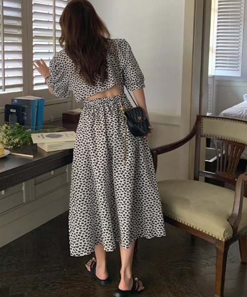 バックスリットロングワンピース ワンピース Shienas シエナス のファッション通販 Zozotown バックスリットロングワンピース ワンピース Shienas シエナス のファッション通販 Zozotown