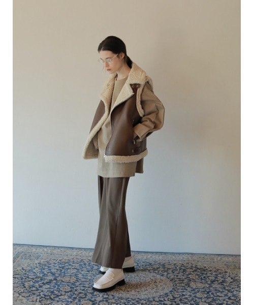 AMAIL(アマイル)の「Bulky sole loafer(ローファー・レディース・ブラック/イエロー/アイボリー・S/M/L)」の8枚目の写真