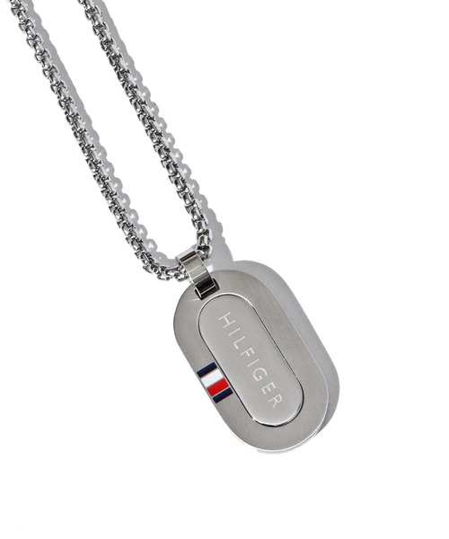 TOMMY HILFIGER（トミーヒルフィガー）の「TOMMY HILFIGER/トミーヒルフィガー ロゴプレートネックレス（ネックレス・メンズ・シルバー・FREE）」の2枚目の写真