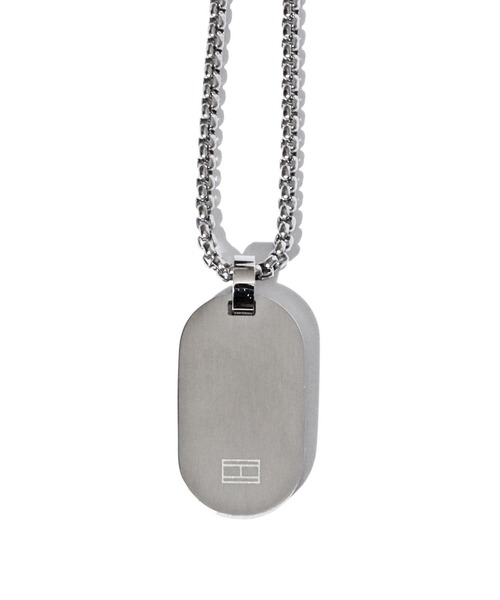 TOMMY HILFIGER（トミーヒルフィガー）の「TOMMY HILFIGER/トミーヒルフィガー ロゴプレートネックレス（ネックレス・メンズ・シルバー・FREE）」の3枚目の写真
