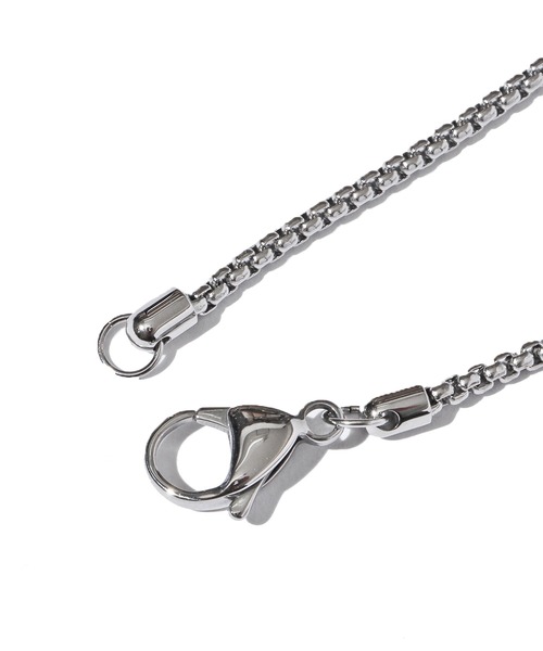 TOMMY HILFIGER（トミーヒルフィガー）の「TOMMY HILFIGER/トミーヒルフィガー ロゴプレートネックレス（ネックレス・メンズ・シルバー・FREE）」の5枚目の写真