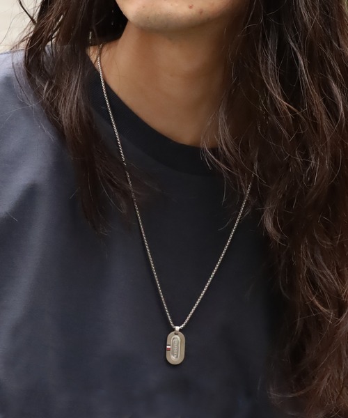 TOMMY HILFIGER（トミーヒルフィガー）の「TOMMY HILFIGER/トミーヒルフィガー ロゴプレートネックレス（ネックレス・メンズ・シルバー・FREE）」の10枚目の写真