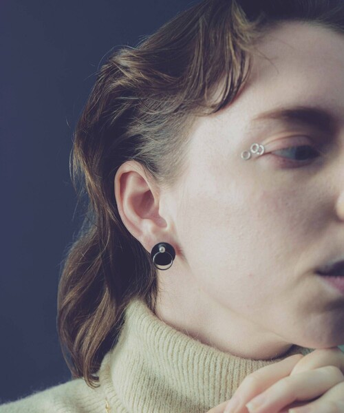 and cloud（アンドクラウド）の「Pearl 4way Pierce / Single（ピアス（片耳用）・レディース・ブラック/シルバー系その他・FREE）」の8枚目の写真
