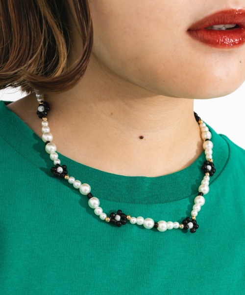 nemne store(ネンネストア)の「【accessory】パールビーズネックレス(ネックレス・レディース・ブラック/イエロー/レインボー・フリー)」の4枚目の写真