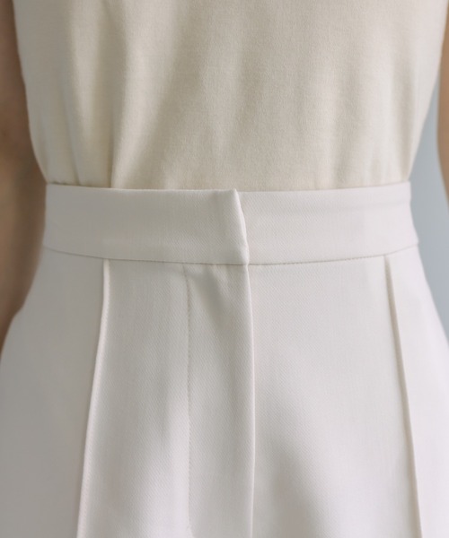 mystic(ミスティック)の「【サイズ展開あり】NEWピンタックショートパンツ(その他パンツ・レディース・ブラック/グレー/オフホワイト/ベージュ・1/2/0)」の15枚目の写真