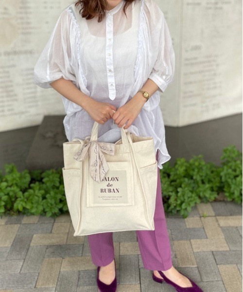 SALON de RUBAN（サロンドルヴァン）の「【SALON de RUBAN / サロン ド ルヴァン】 web限定 2way キャンバストートバッグ（トートバッグ・レディース・ホワイト/ブラック/ホワイト×ブラック・FREE）」の11枚目の写真