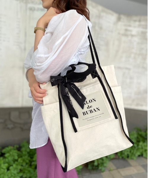 SALON de RUBAN（サロンドルヴァン）の「【SALON de RUBAN / サロン ド ルヴァン】 web限定 2way キャンバストートバッグ（トートバッグ・レディース・ホワイト/ブラック/ホワイト×ブラック・FREE）」の8枚目の写真