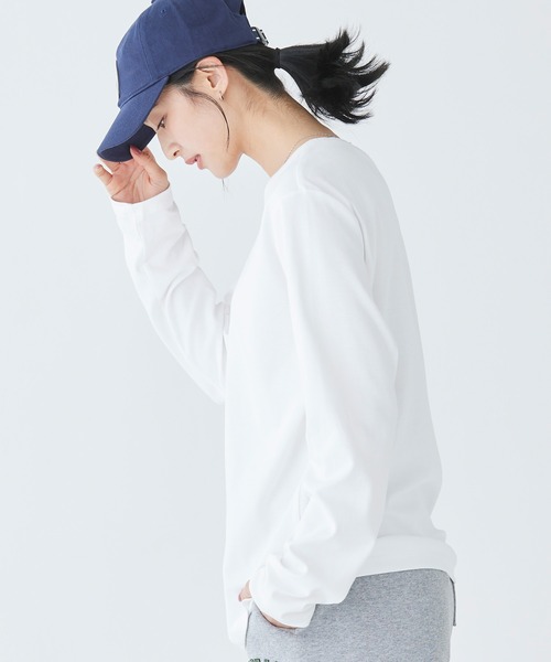 L.L.Bean(エルエルビーン)の「エル・エル・ビーン・ティ、長袖 クルーネック 米国フィット・レギュラー(Tシャツ/カットソー・レディース・ホワイト/ブラック/タン/グリーン/レッド/ブルー/ピンク/ネイビー・SMALL/MEDIUM/LARGE/X-SMALL)」の17枚目の写真
