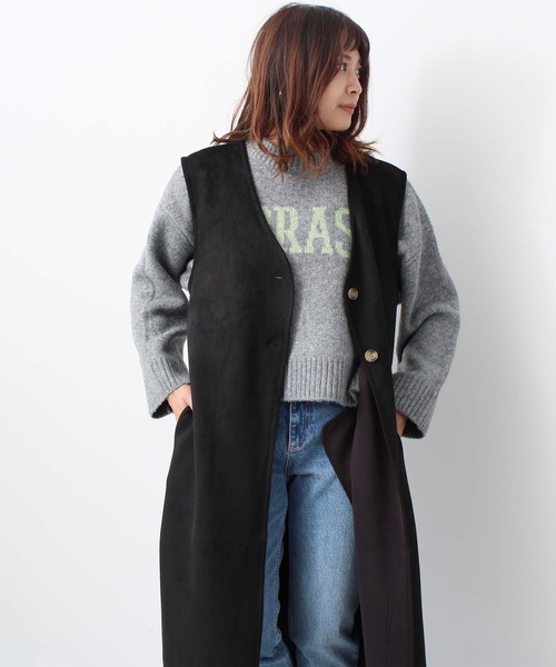 toucher du brise(トゥシェドブリーズ)の「カットスエードVネック脇スリットジレ(ベスト・レディース・ブラック/グレー/オフホワイト/グリーン・M)」の13枚目の写真