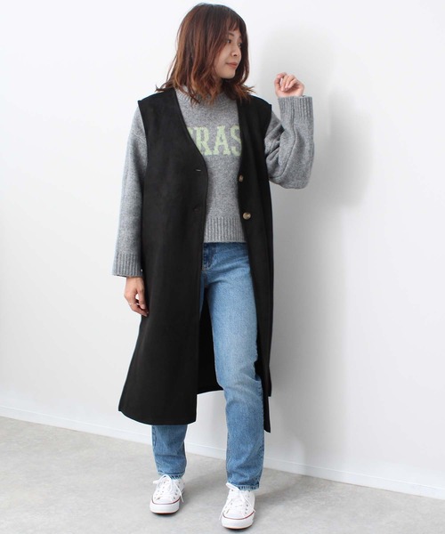 toucher du brise(トゥシェドブリーズ)の「カットスエードVネック脇スリットジレ(ベスト・レディース・ブラック/グレー/オフホワイト/グリーン・M)」の15枚目の写真