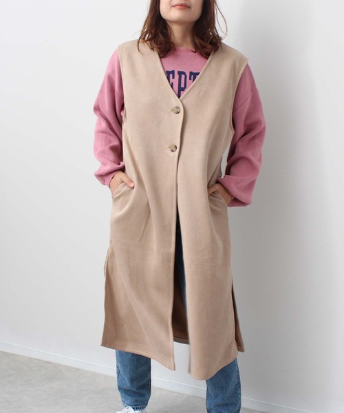 toucher du brise(トゥシェドブリーズ)の「カットスエードVネック脇スリットジレ(ベスト・レディース・ブラック/グレー/オフホワイト/グリーン・M)」の17枚目の写真