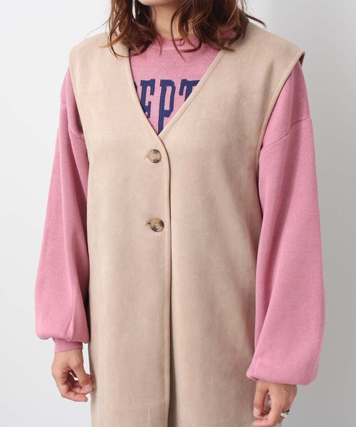 toucher du brise(トゥシェドブリーズ)の「カットスエードVネック脇スリットジレ(ベスト・レディース・ブラック/グレー/オフホワイト/グリーン・M)」の5枚目の写真