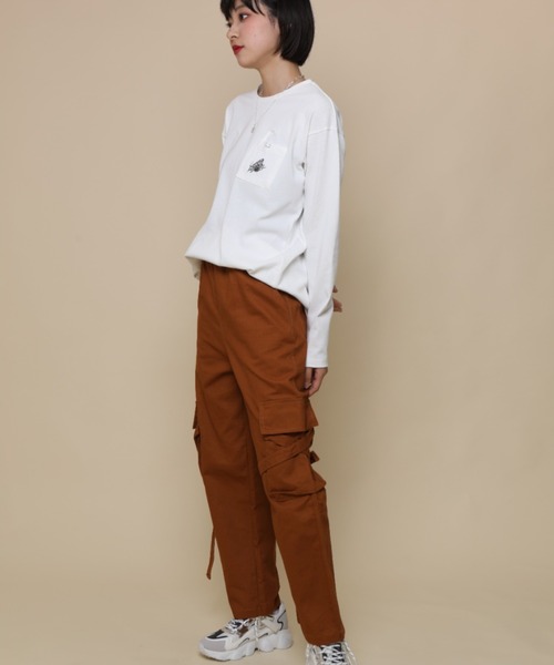 GENXDER(ノンジェンダー)の「【genxder】ユニセックス オリジナル蝶々刺繍ポケットロングTシャツ(Tシャツ/カットソー・メンズ・グレー/ホワイト/ブラウン/ブラック/グリーン・LARGE/X-LARGE/MEDIUM)」の13枚目の写真