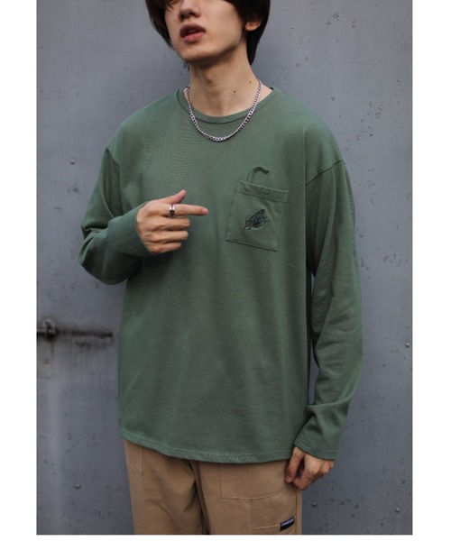 GENXDER(ノンジェンダー)の「【genxder】ユニセックス オリジナル蝶々刺繍ポケットロングTシャツ(Tシャツ/カットソー・メンズ・グレー/ホワイト/ブラウン/ブラック/グリーン・LARGE/X-LARGE/MEDIUM)」の22枚目の写真