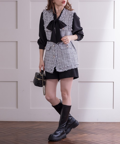DAY CLOSET（デイ クローゼット）の「レディース フリンジツイードチェック風ベスト（ベスト・レディース・ブラック/ホワイト・ONE SIZE）」の3枚目の写真