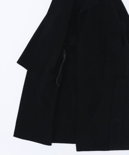 OUVRAGE CLASSE(ウヴラージュクラス)の「ベルト付きノーカラーロングコート(ノーカラーコート・レディース・ブラック/ベージュ・FREE)」の15枚目の写真