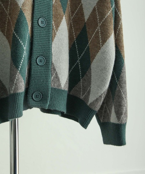 NILWAY(ニルウェイ)の「オーバーサイズダブルジャガードアーガイル柄カーディガン(カーディガン/ボレロ・メンズ・ブルー/グレイッシュベージュ/グリーン・MEDIUM/LARGE)」の8枚目の写真