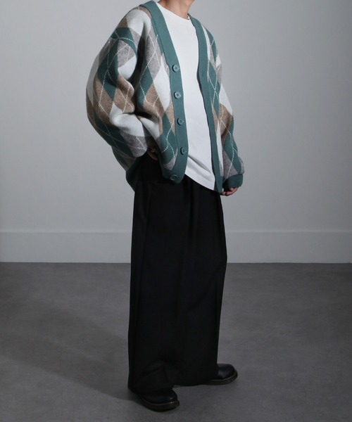 NILWAY(ニルウェイ)の「オーバーサイズダブルジャガードアーガイル柄カーディガン(カーディガン/ボレロ・メンズ・ブルー/グレイッシュベージュ/グリーン・MEDIUM/LARGE)」の12枚目の写真