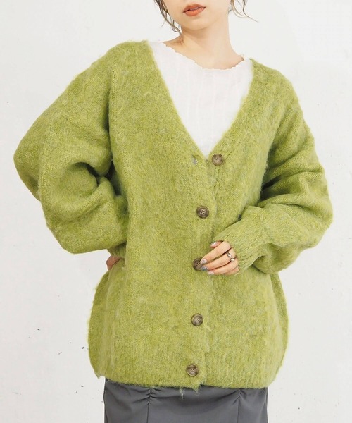 tiptop（ティップトップ）の「【wool】シャギーVネックBIGカーディガン（カーディガン/ボレロ・レディース・ベージュ/グリーン/ピンク/サックスブルー/ブルー系その他/グリーン系その他/チャコールグレー/ブルー/ライム/グレー・FREE）」の4枚目の写真