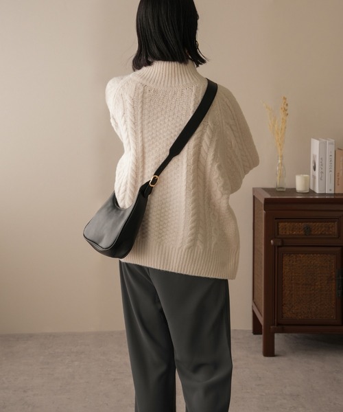 IAMUSE（アイアミューズ）の「フェイクレザーサイドベルトショルダーバッグ S0838【IAMUSE】（ショルダーバッグ・レディース・ホワイト/ブラック・FREE）」の20枚目の写真