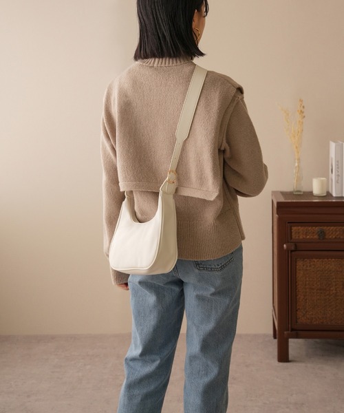 IAMUSE（アイアミューズ）の「フェイクレザーサイドベルトショルダーバッグ S0838【IAMUSE】（ショルダーバッグ・レディース・ホワイト/ブラック・FREE）」の13枚目の写真