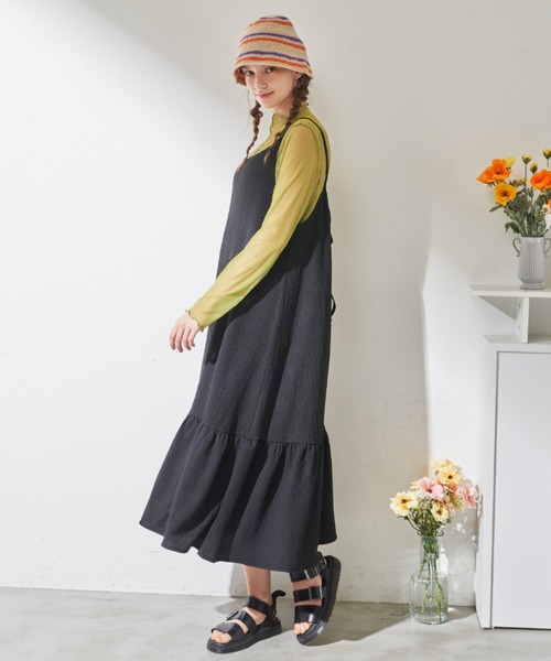 MERLOT（メルロー）の「【バックリボンで長さ調節】ぽこぽこキャミワンピース（ワンピース・レディース・オレンジ/ライトグリーン/ブラック・FREE）」の16枚目の写真