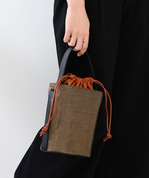 Ray BEAMS（レイビームス）の「Ray BEAMS / バケット バッグ（トートバッグ・レディース・ナチュラル/ブラック・ONE SIZE）」の2枚目の写真