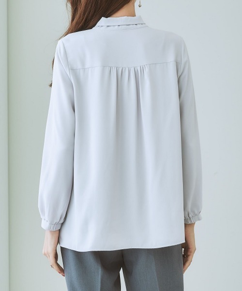7days Life Styling（セブンデイズライフスタイリング）の「【販売終了】ストレッチパウダーサテンボウタイブラウス（シャツ/ブラウス・レディース・ネイビー/オフホワイト/ライトグレー/ミント/グレイッシュベージュ/ピンクベージュ/サックスブルー・M/S/LL/L）」の22枚目の写真