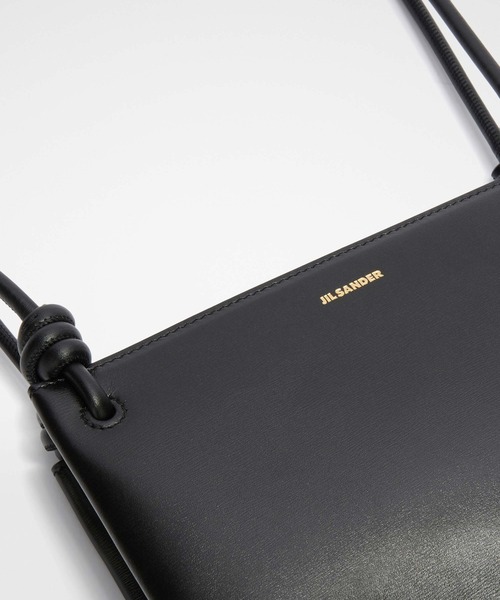 JIL SANDER(ジルサンダー)の「GIRO SM(ショルダーバッグ・レディース・ブラック/ホワイト/バーガンディー・UNI)」の17枚目の写真